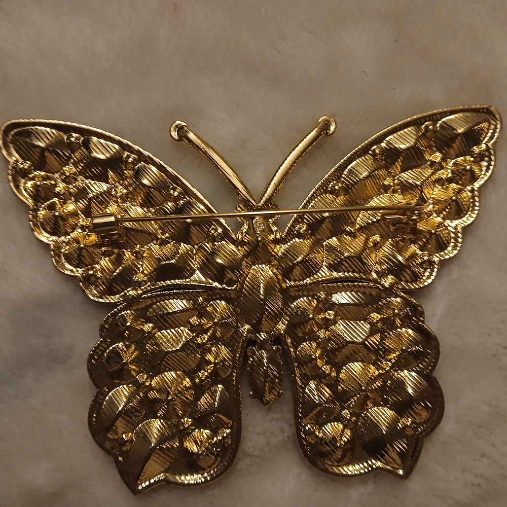 NWOT Large Butterfly Brooch with Pink and Red Gemstone Detailing - Picture 3 of 7